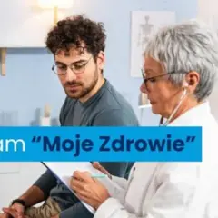 Lekarz z wysłuchuje pacjenta. Rusza program "Moje Zdrowie" - profilaktyka 40 plus.